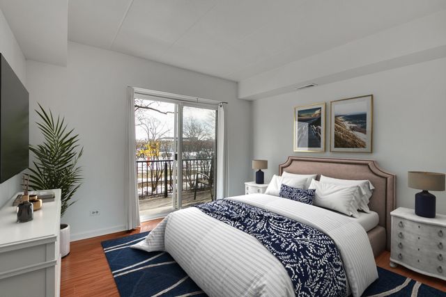 5S040 Pebblewood Lane E103, Naperville, IL 60563