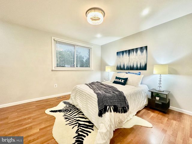 3140 BABASHAW CT, Fairfax, VA 22031