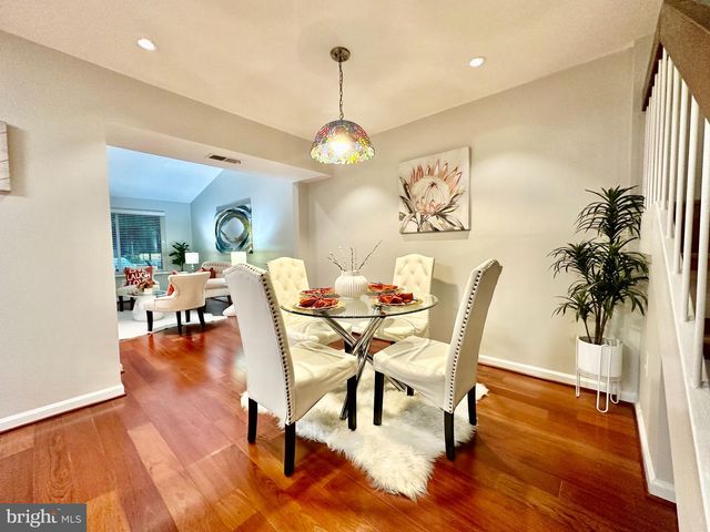 3140 BABASHAW CT, Fairfax, VA 22031