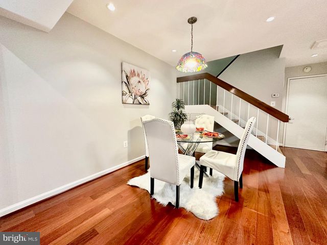 3140 BABASHAW CT, Fairfax, VA 22031