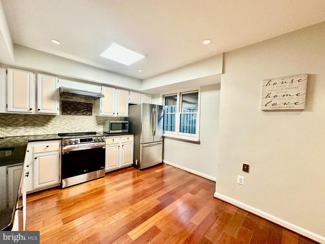 3140 BABASHAW CT, Fairfax, VA 22031
