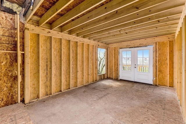 2169 Sohn Street, Cincinnati, OH 45219