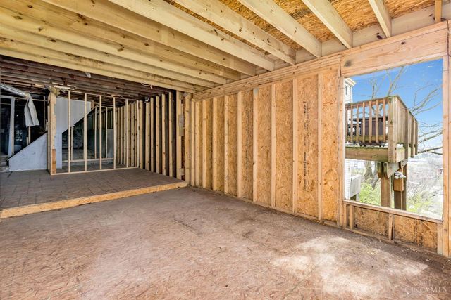 2169 Sohn Street, Cincinnati, OH 45219