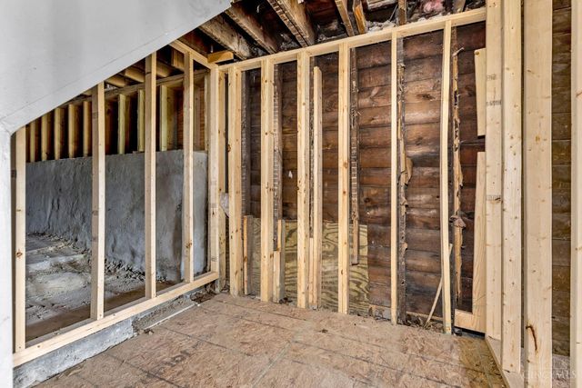 2169 Sohn Street, Cincinnati, OH 45219