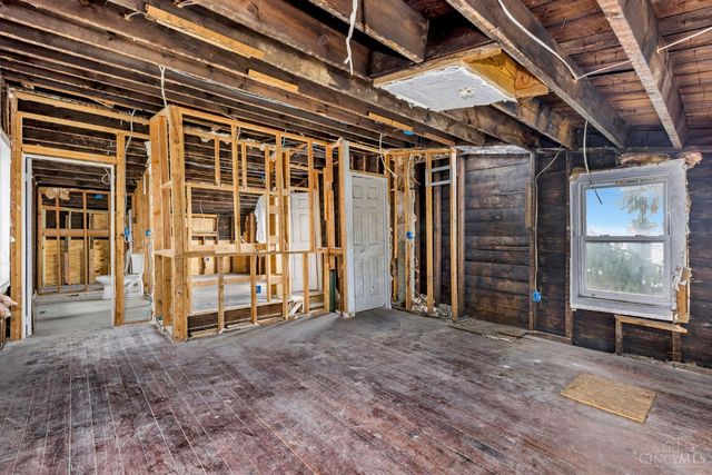 2169 Sohn Street, Cincinnati, OH 45219