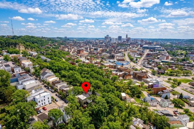 2169 Sohn Street, Cincinnati, OH 45219