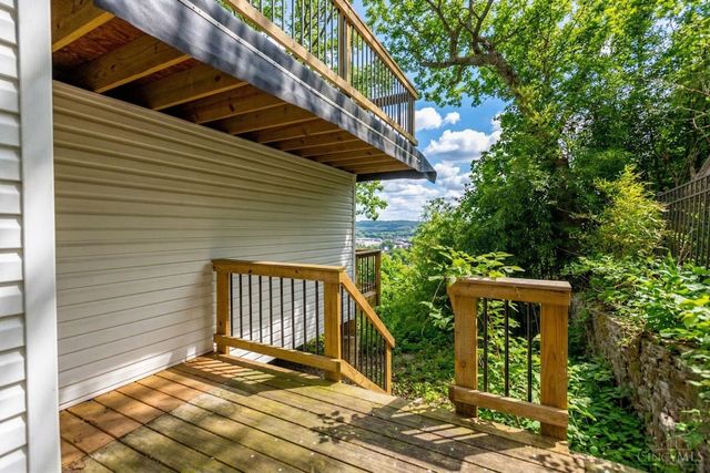 2169 Sohn Street, Cincinnati, OH 45219