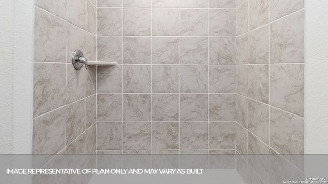 1102 INDIAN WAY, Seguin, TX 78155