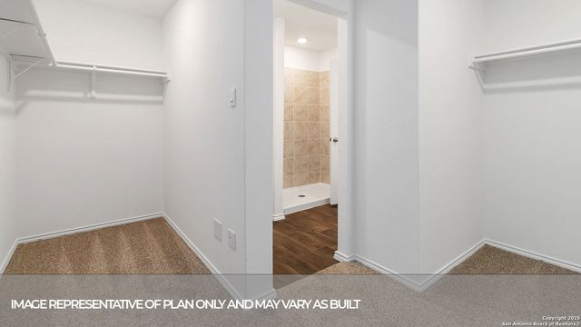 1102 INDIAN WAY, Seguin, TX 78155