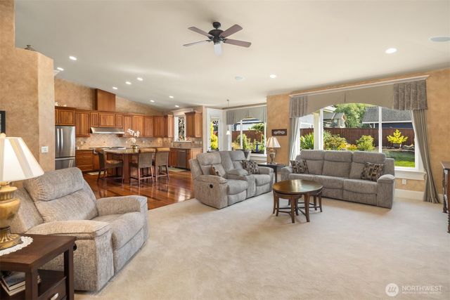 11821 SE 290th Place, Auburn, WA 98092