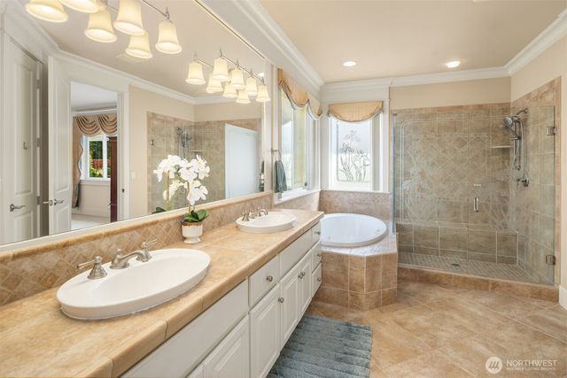11821 SE 290th Place, Auburn, WA 98092