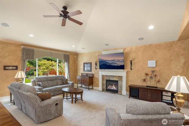 11821 SE 290th Place, Auburn, WA 98092
