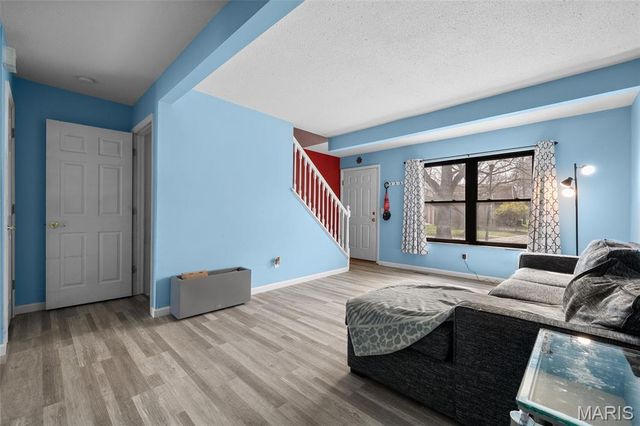 2364 Charlemagne Drive A, Maryland Heights, MO 63043