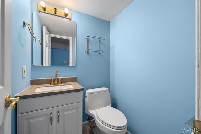 2364 Charlemagne Drive A, Maryland Heights, MO 63043