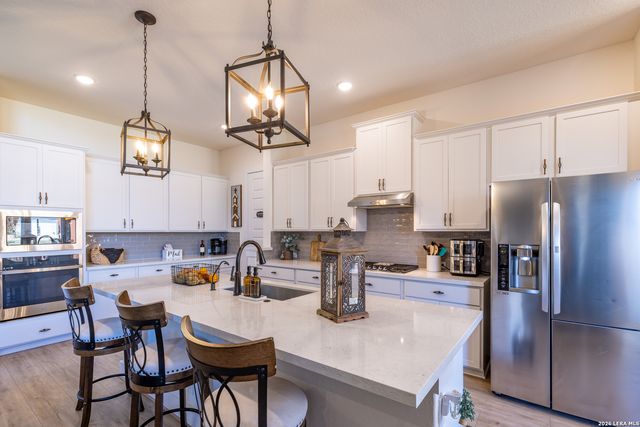 24814 resort, San Antonio, TX 78261