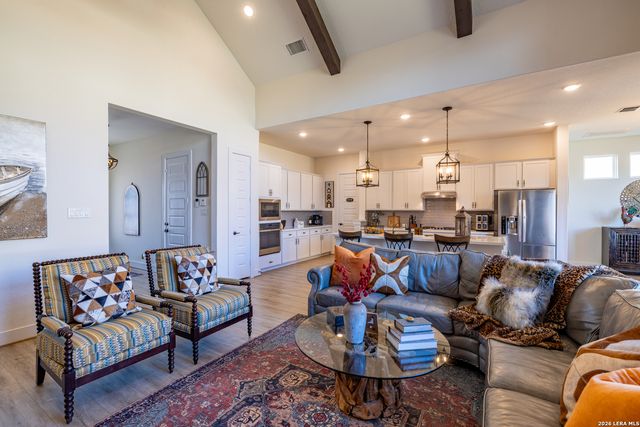 24814 resort, San Antonio, TX 78261