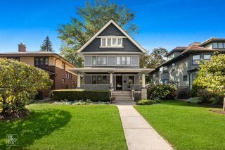 229 S Ridgeland Avenue, Oak Park, IL 60302