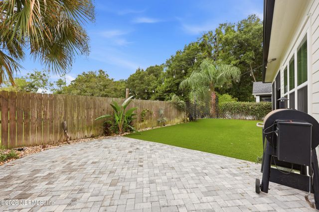 760 PARADISE Lane, Atlantic Beach, FL 32233