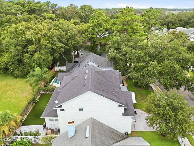 760 PARADISE Lane, Atlantic Beach, FL 32233