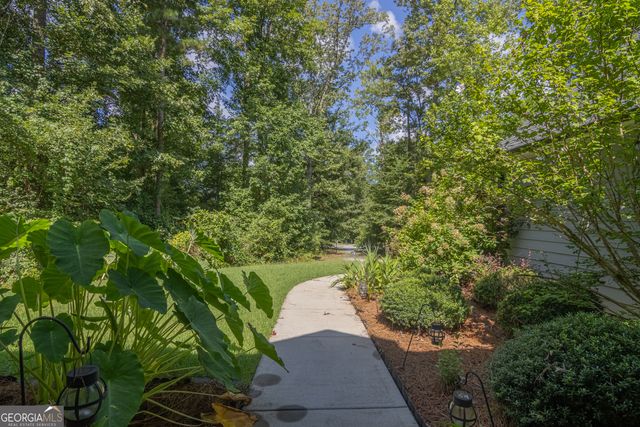 52 Brooks Lake Drive, Newnan, GA 30263
