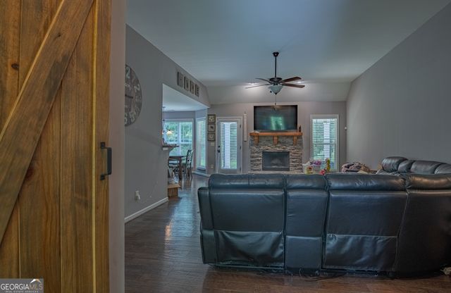 52 Brooks Lake Drive, Newnan, GA 30263