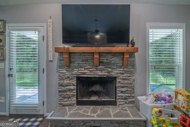 52 Brooks Lake Drive, Newnan, GA 30263
