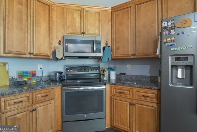 52 Brooks Lake Drive, Newnan, GA 30263