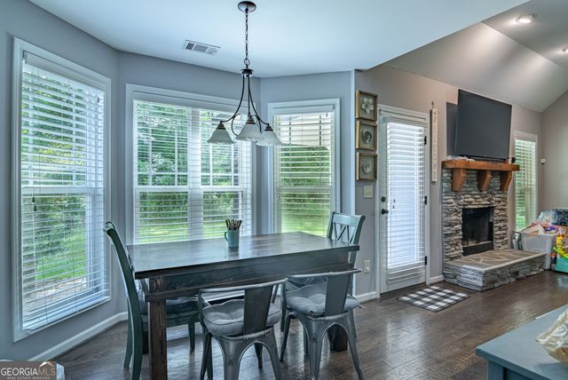 52 Brooks Lake Drive, Newnan, GA 30263