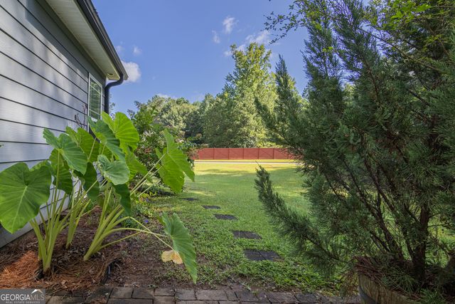 52 Brooks Lake Drive, Newnan, GA 30263