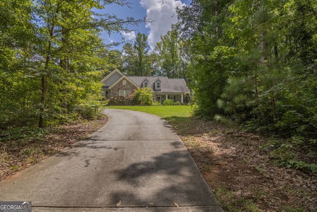 52 Brooks Lake Drive, Newnan, GA 30263