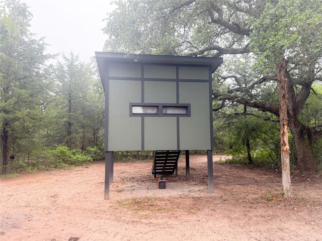 986 Private Road 1024, Hallettsville, TX 77964