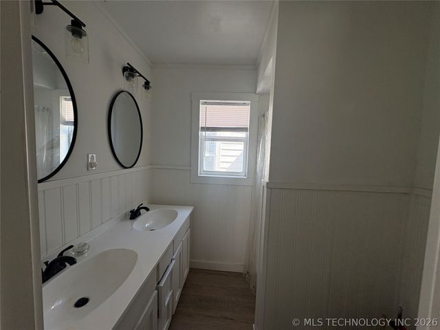 706 Coyne Street, Miami, OK 74354