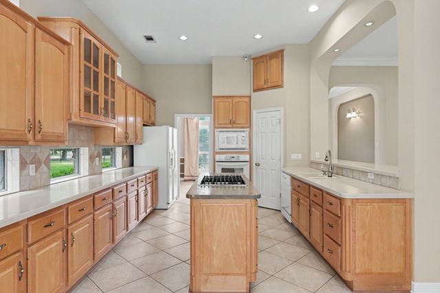 11815 Advance Drive, Houston, TX 77065