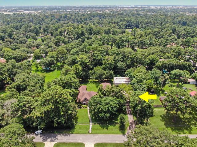 11815 Advance Drive, Houston, TX 77065