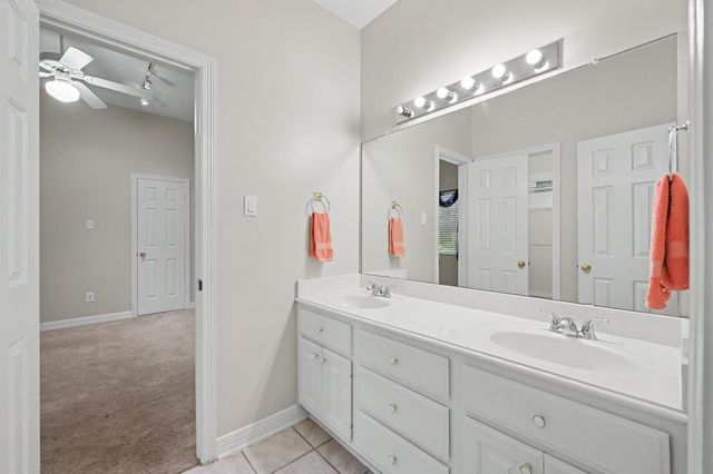 11815 Advance Drive, Houston, TX 77065