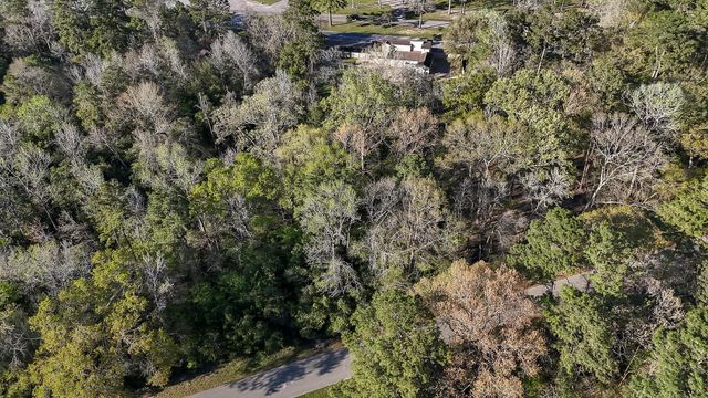 231 Chariot Lane, Roman Forest, TX 77357