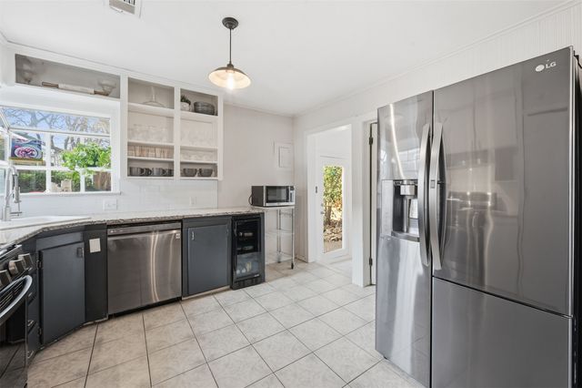 2129 Cardinal Lane, Fort Worth, TX 76111