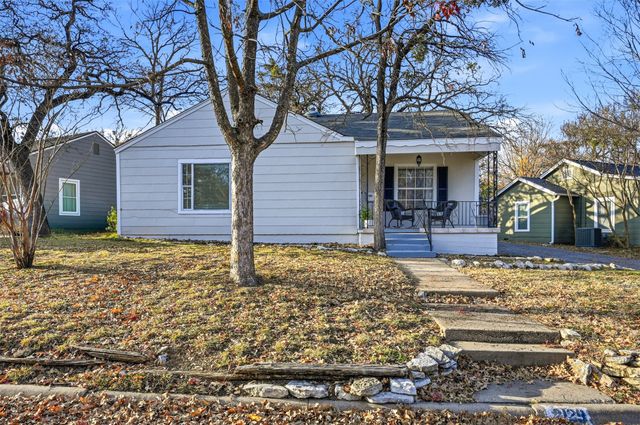 2129 Cardinal Lane, Fort Worth, TX 76111