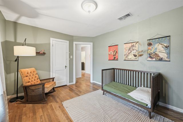 2129 Cardinal Lane, Fort Worth, TX 76111