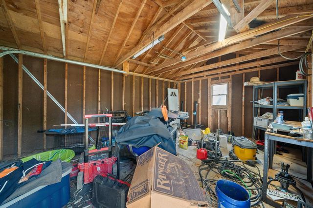 N6566 Elder ROAD, Delavan, WI 53115