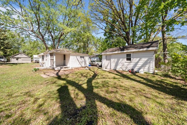 N6566 Elder ROAD, Delavan, WI 53115