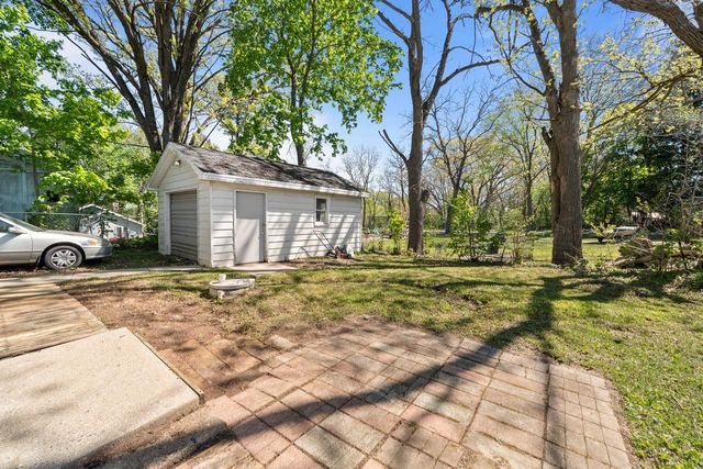 N6566 Elder ROAD, Delavan, WI 53115
