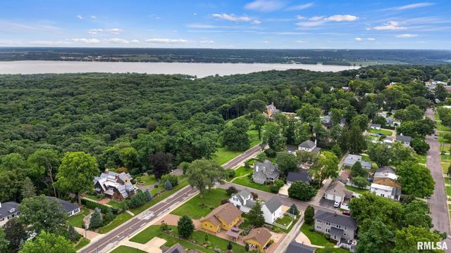 5175 N PROSPECT Road, Peoria Heights, IL 61616