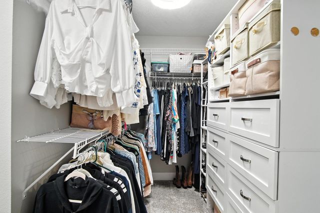 60849 Westview Dr, Nine Mile Falls, WA 99026