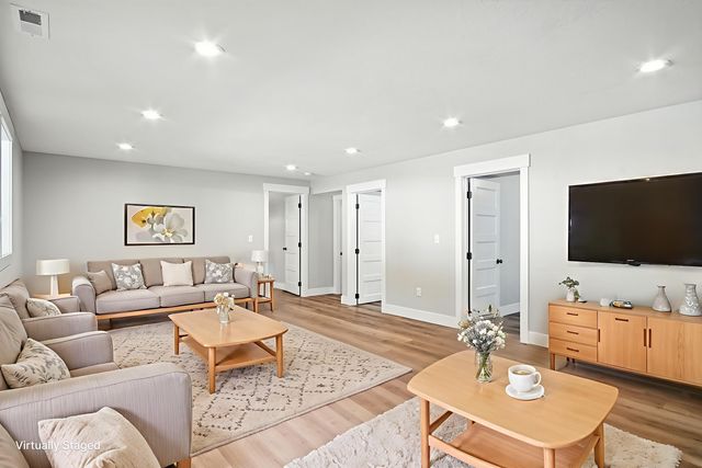 60849 Westview Dr, Nine Mile Falls, WA 99026