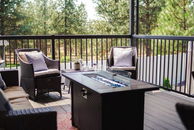 60849 Westview Dr, Nine Mile Falls, WA 99026