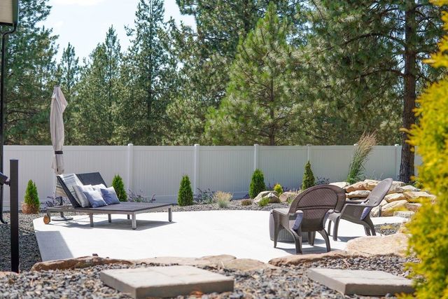 60849 Westview Dr, Nine Mile Falls, WA 99026