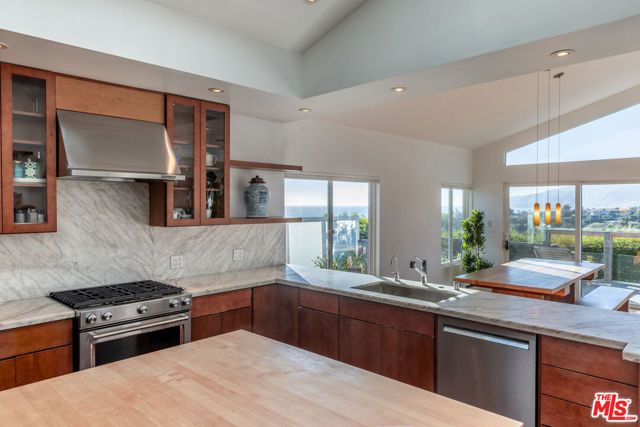 29500 Heathercliff Road 275, Malibu, CA 90265
