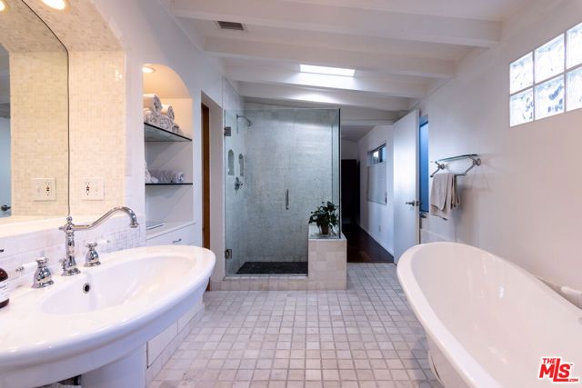 29500 Heathercliff Road 275, Malibu, CA 90265
