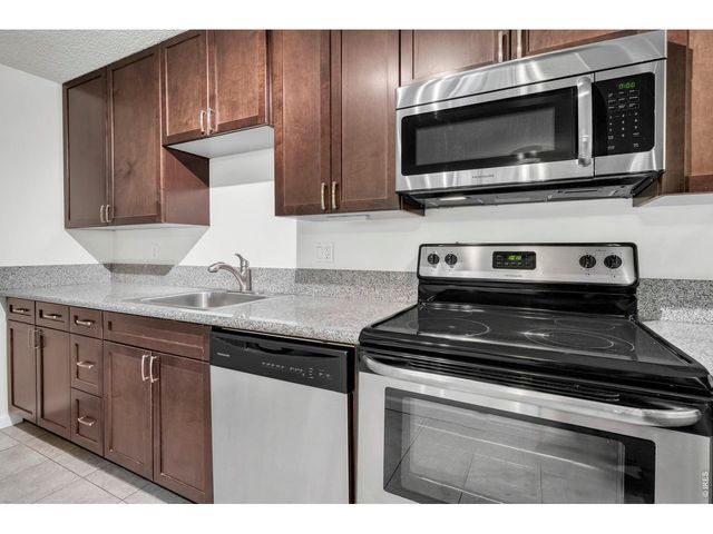 3300 Bridger Trl H-201, Boulder, CO 80301